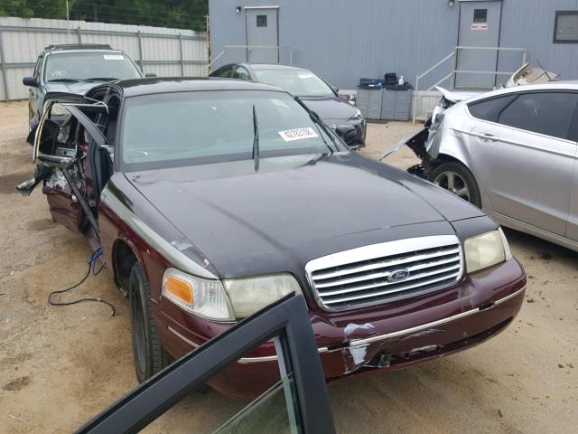 2FAFP71W8WX145482 - 1998 FORD CROWN VICT BURGUNDY photo 1