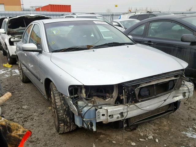 YV1RS61T342393476 - 2004 VOLVO S60 SILVER photo 1