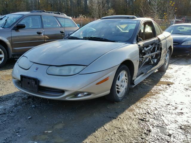 1G8ZY12741Z267908 - 2001 SATURN SC2 TAN photo 2