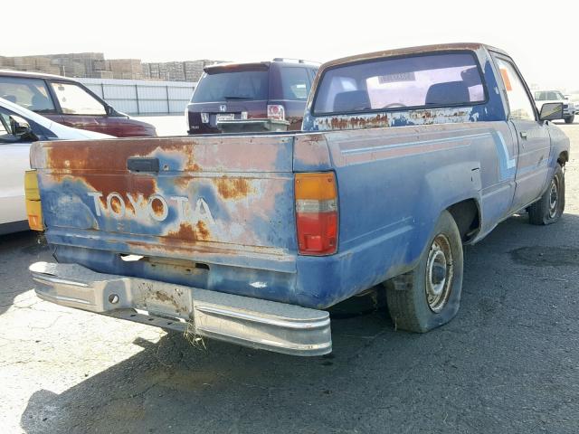 JT4RN55D4E5016522 - 1984 TOYOTA PICKUP 1/2 BLUE photo 4