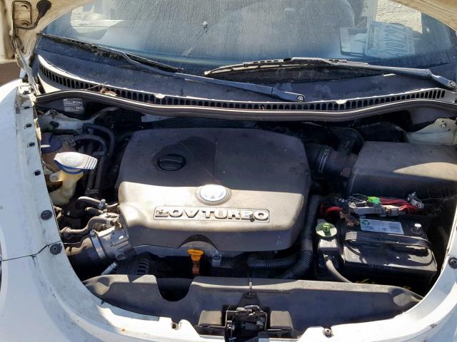 3VWDD21C92M410383 - 2002 VOLKSWAGEN NEW BEETLE 白色 照片 7