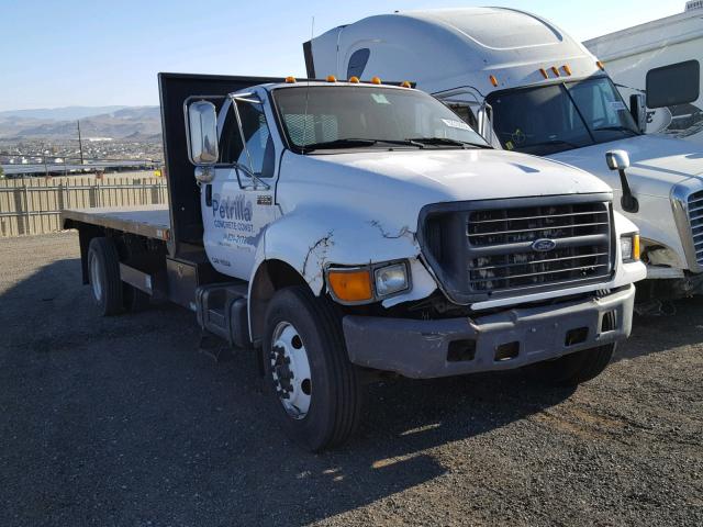 3FDNF65H82MA28114 - 2002 FORD F650 SUPER WHITE photo 1