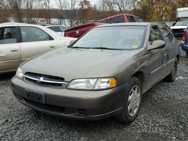 1N4DL01DXWC182328 - 1998 NISSAN ALTIMA XE TAN photo 2