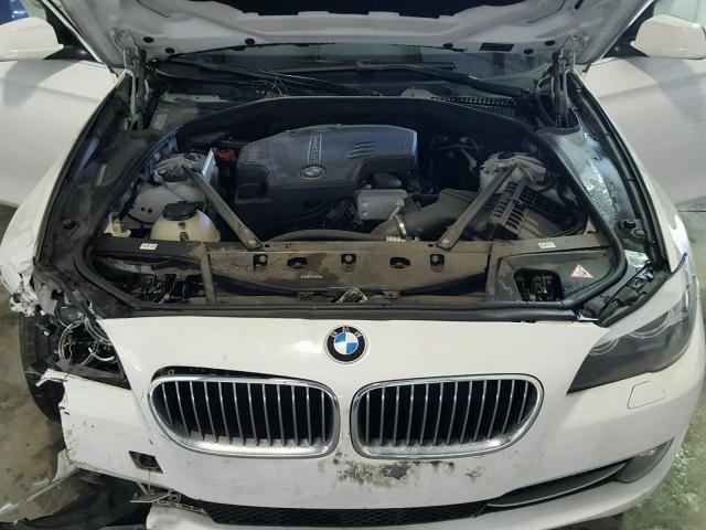 WBAXH5C52DD108059 - 2013 BMW 528 XI WHITE photo 7