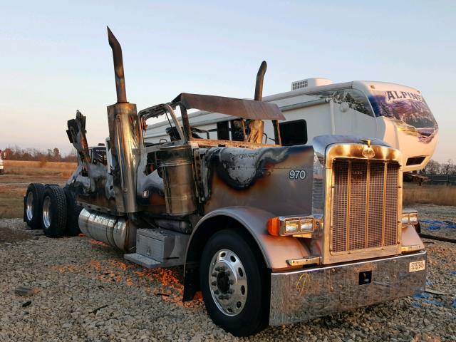 1XP5D49XX4D819452 - 2004 PETERBILT 379 WHITE photo 1