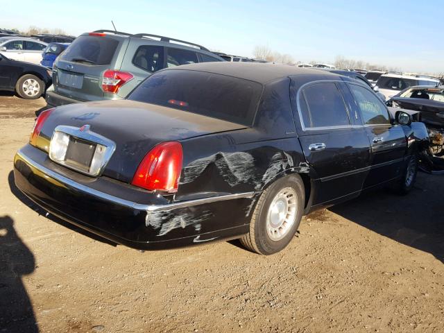 1LNHM84W12Y670094 - 2002 LINCOLN TOWN CAR E BLACK photo 4