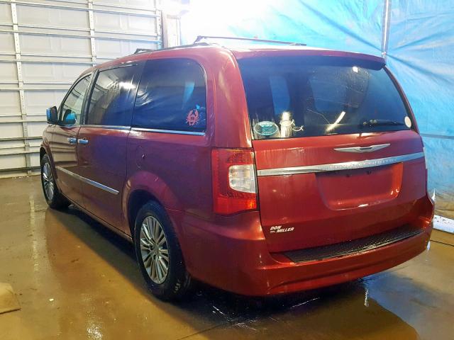 2C4RC1CG1DR623121 - 2013 CHRYSLER TOWN & COU RED photo 3