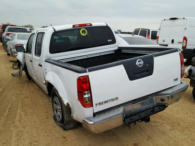 1N6AD0ER6AC412758 - 2010 NISSAN FRONTIER C WHITE photo 3