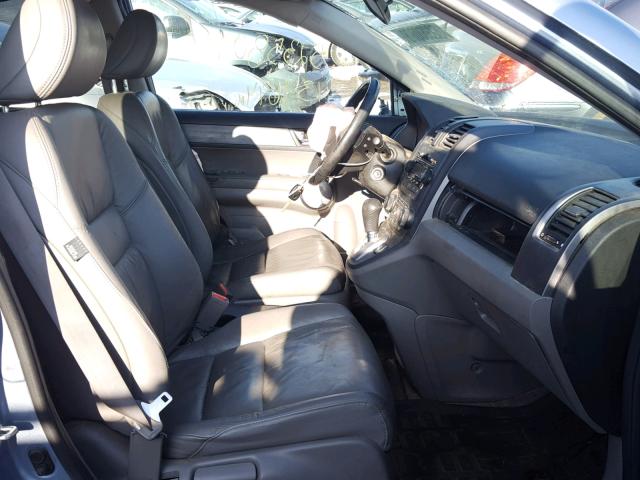 5J6RE48748L050812 - 2008 HONDA CR-V EXL SILVER photo 5