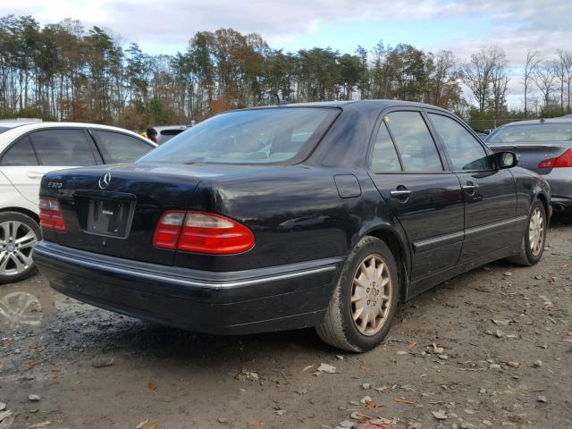 WDBJF65J0YA969079 - 2000 MERCEDES-BENZ E 320 BLACK photo 4