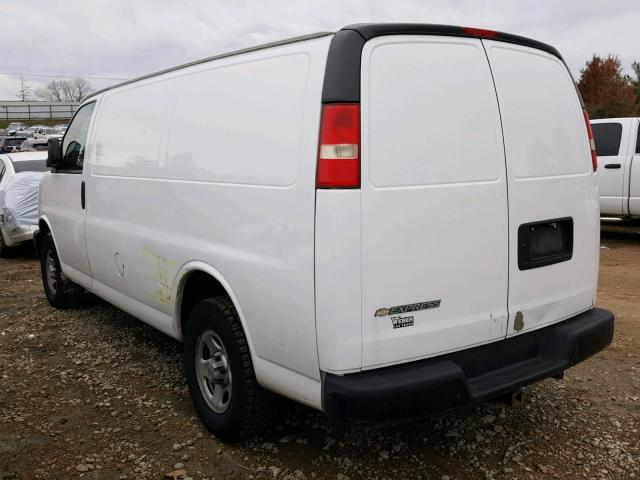 1GCFG15X481168814 - 2008 CHEVROLET EXPRESS G1 WHITE photo 3