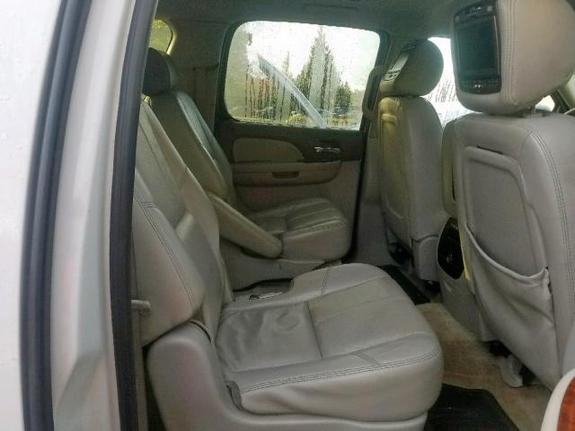 3GNFK16327G260215 - 2007 CHEVROLET SUBURBAN K WHITE photo 6