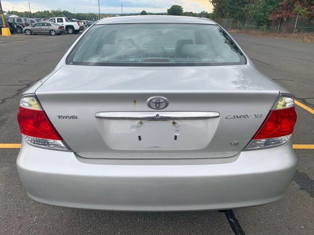 4T1BF30K25U098051 - 2005 TOYOTA CAMRY LE SILVER photo 4