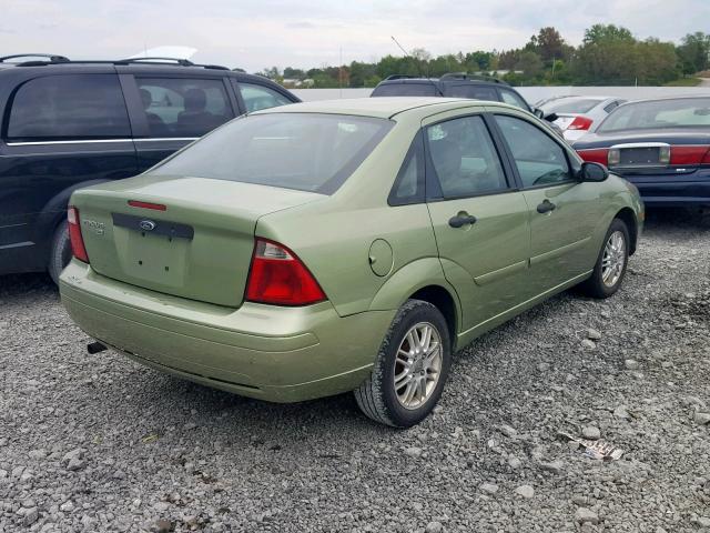 1FAFP34NX7W136257 - 2007 FORD FOCUS ZX4 GREEN photo 4