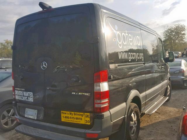 WDZPE7CC4E5931870 - 2014 MERCEDES-BENZ SPRINTER 2 BLACK photo 4