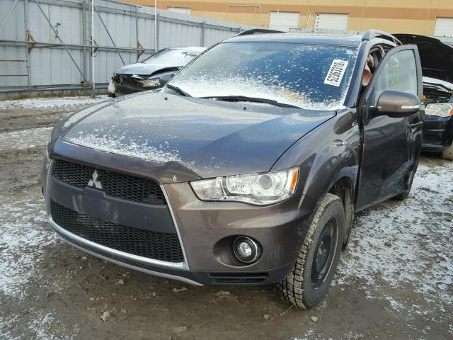 JA4JT5AX5BU606193 - 2011 MITSUBISHI OUTLANDER GRAY photo 2