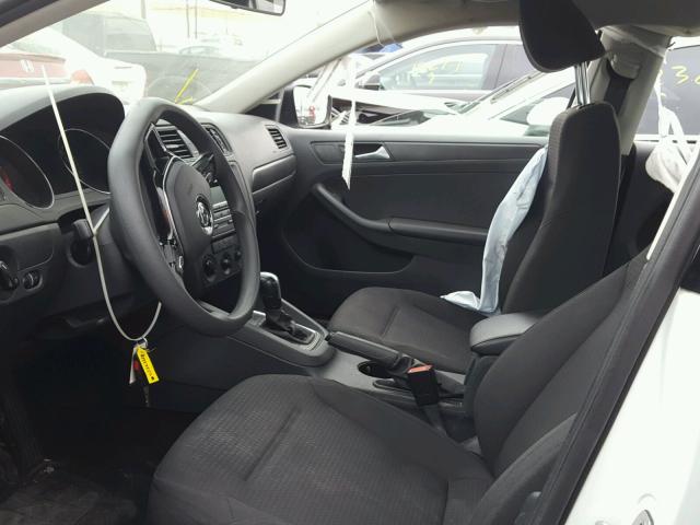 3VW2K7AJ0FM330775 - 2015 VOLKSWAGEN JETTA BASE WHITE photo 5