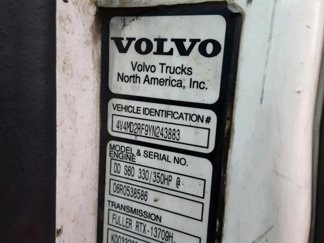 4V4MD2RF9YN243883 - 2000 VOLVO VN WHITE photo 10