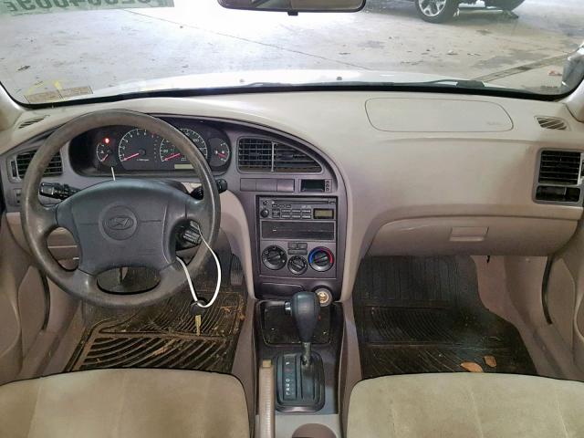 KMHDN45D63U645802 - 2003 HYUNDAI ELANTRA GL WHITE photo 9