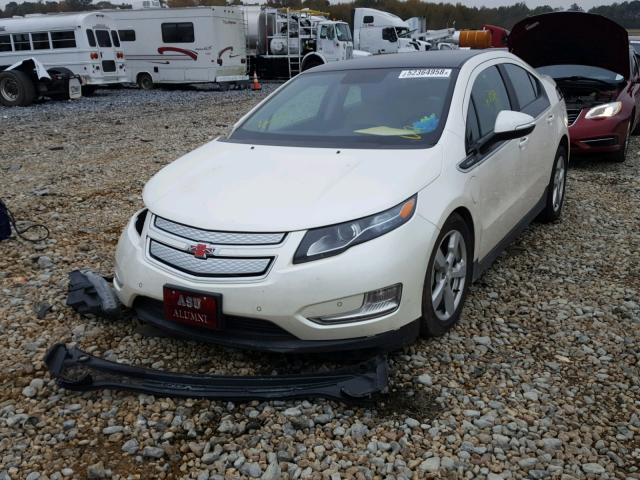 1G1RB6E44CU127730 - 2012 CHEVROLET VOLT WHITE photo 2