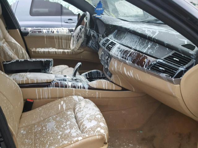 5UXFG8C54BLZ95152 - 2011 BMW X6 XDRIVE5 ლურჯი ფოტო 5