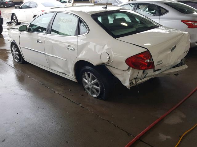 2G4WD582681379079 - 2008 BUICK LACROSSE C WHITE photo 3