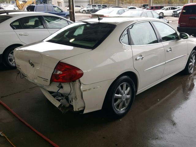 2G4WD582681379079 - 2008 BUICK LACROSSE C WHITE photo 4