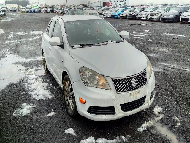 JS2RE9A30B6110283 - 2011 SUZUKI KIZASHI SE WHITE photo 1