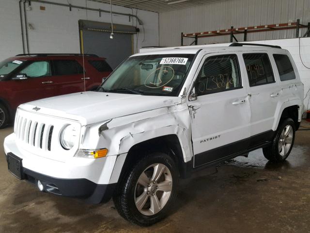 1C4NJRFB2ED664767 - 2014 JEEP PATRIOT LA WHITE photo 2