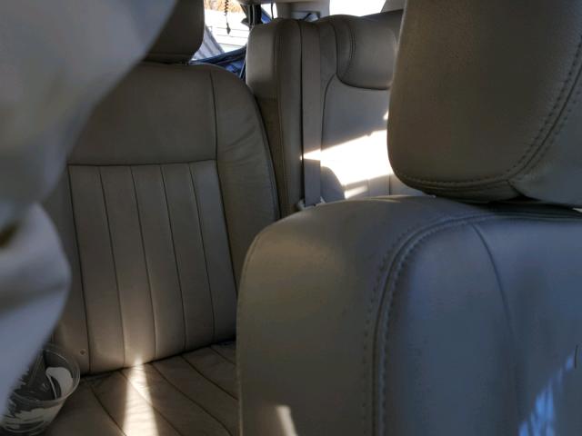 5LMFU28R64LJ19228 - 2004 LINCOLN NAVIGATOR შავი ფოტო 6