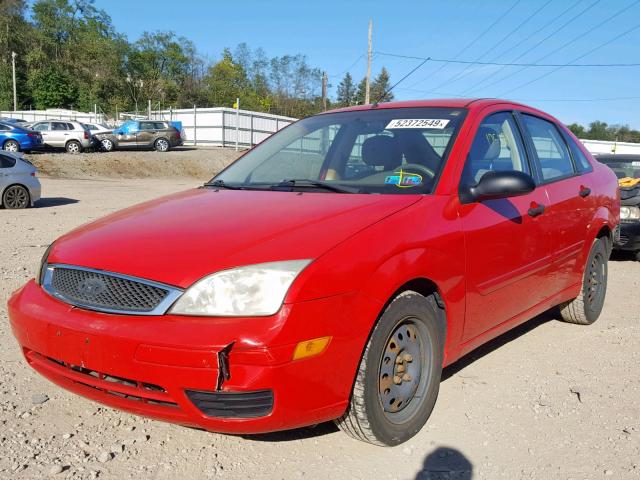 1FAFP34N46W129965 - 2006 FORD FOCUS ZX4 RED photo 2