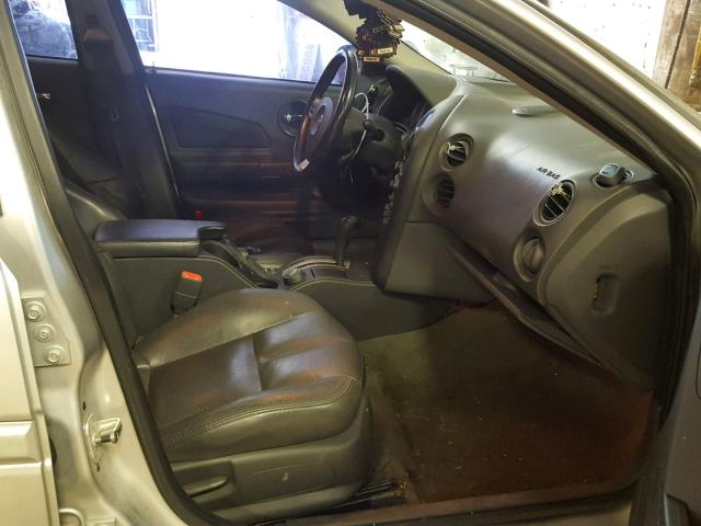 2G2WS522441107728 - 2004 PONTIAC GRAND PRIX SILVER photo 5