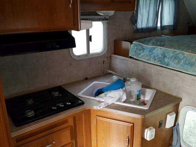 00000000006H10461 - 2005 SUNL CAMPER TRL WHITE photo 10