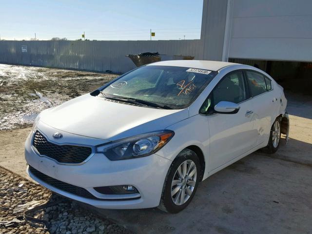 KNAFX4A83E5104961 - 2014 KIA FORTE EX WHITE photo 2