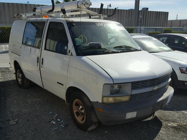 1GCDM19W31B143033 - 2001 CHEVROLET ASTRO WHITE photo 1