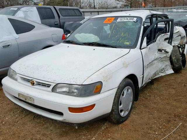 2T1BB02E9VC189983 - 1997 TOYOTA COROLLA DX WHITE photo 2