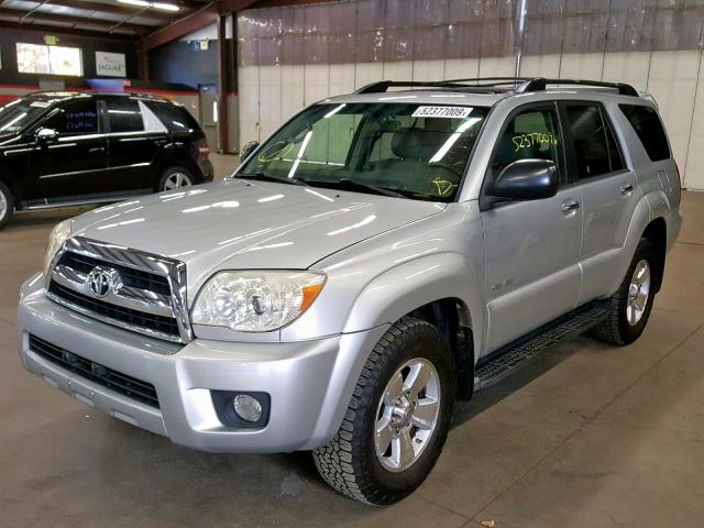 JTEBU14R270110727 - 2007 TOYOTA 4RUNNER SR SILVER photo 2