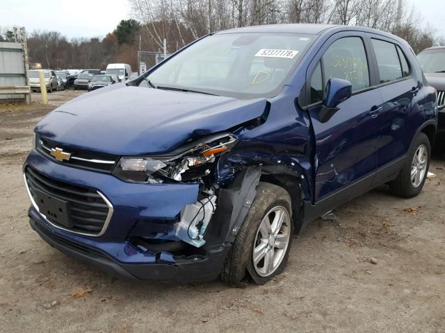 3GNCJNSB8HL168352 - 2017 CHEVROLET TRAX LS BLUE photo 2