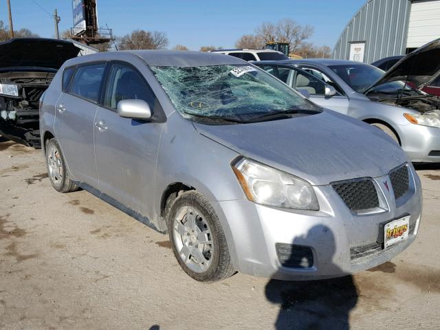 5Y2SP6E09AZ401298 - 2010 PONTIAC VIBE SILVER photo 1