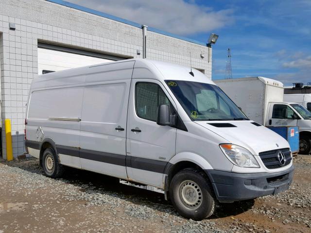 WD3PE8CBXB5599159 - 2011 MERCEDES-BENZ SPRINTER 2 WHITE photo 1