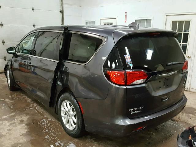 2C4RC1DGXHR522566 - 2017 CHRYSLER PACIFICA T GRAY photo 3