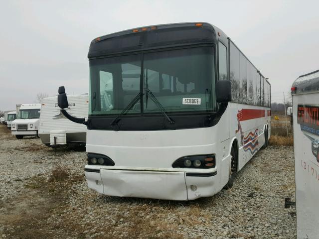 1BAGRB2A94W100133 - 2004 BLUE BIRD SCHOOL BUS WHITE photo 2