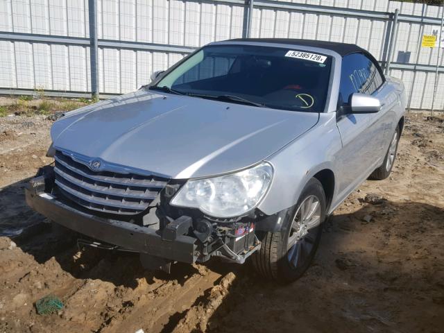 1C3BC5EDXAN169542 - 2010 CHRYSLER SEBRING TO SILVER photo 2