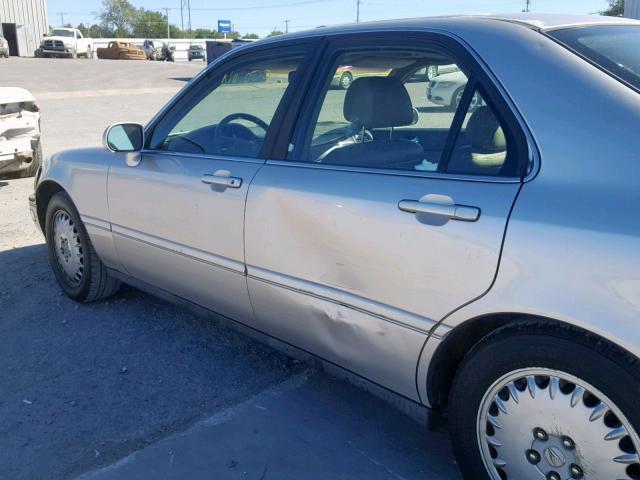 JH4KA9651TC010874 - 1996 ACURA 3.5RL SILVER photo 9