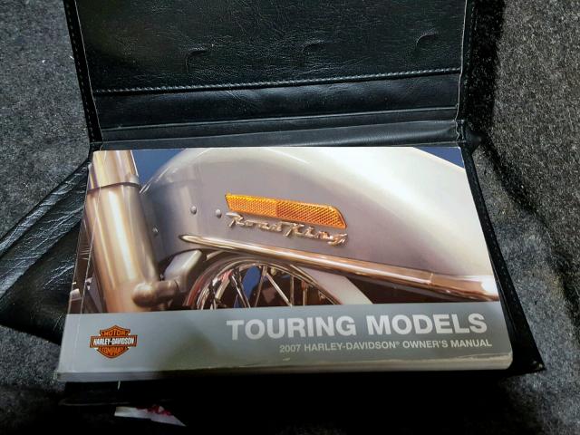 1HD1FC4197Y656585 - 2007 HARLEY-DAVIDSON FLHTCUI BLACK photo 17