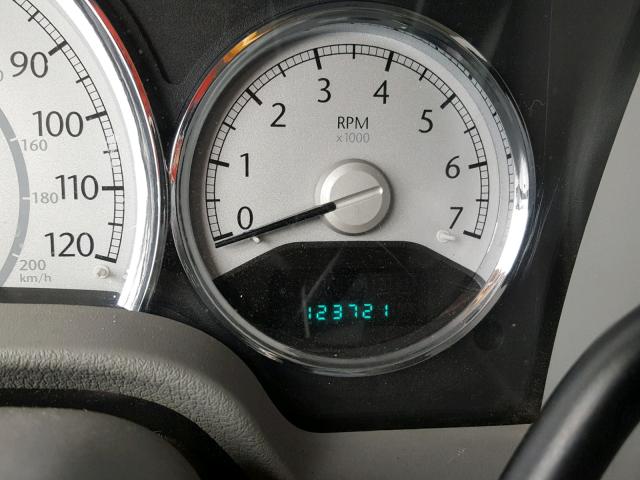 1A8HW58P07F511417 - 2007 CHRYSLER ASPEN LIMI SILVER photo 8