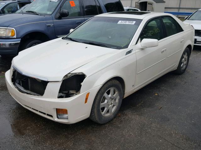 1G6DP577X60135219 - 2006 CADILLAC CTS HI FEA WHITE photo 2