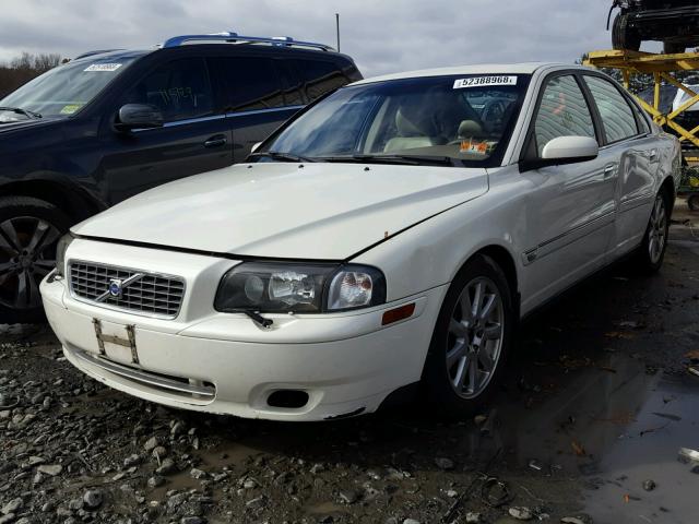 YV1TH59H641363845 - 2004 VOLVO S80 2.5T WHITE photo 2