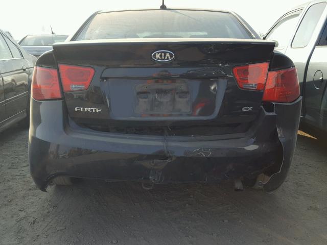 KNAFU4A28B5452030 - 2011 KIA FORTE EX BLACK photo 9