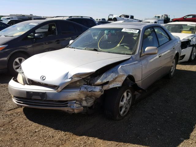 JT8BF22G8V0016255 - 1997 LEXUS ES 300 BEIGE photo 2